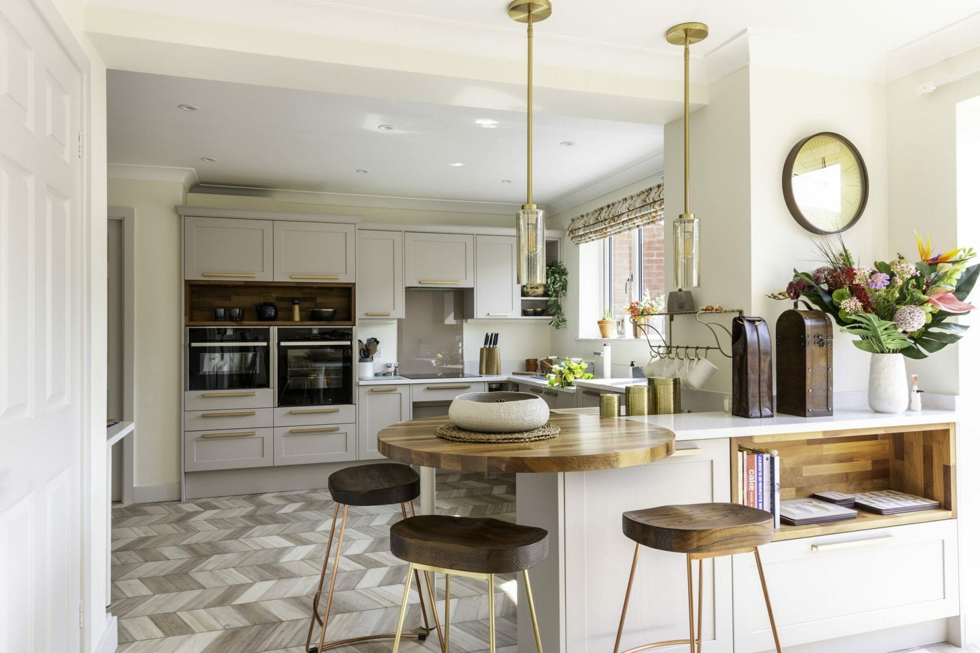 Transform Your Home: Kitchen Dining Design Within Reach - Modern Solutions for Every Budget