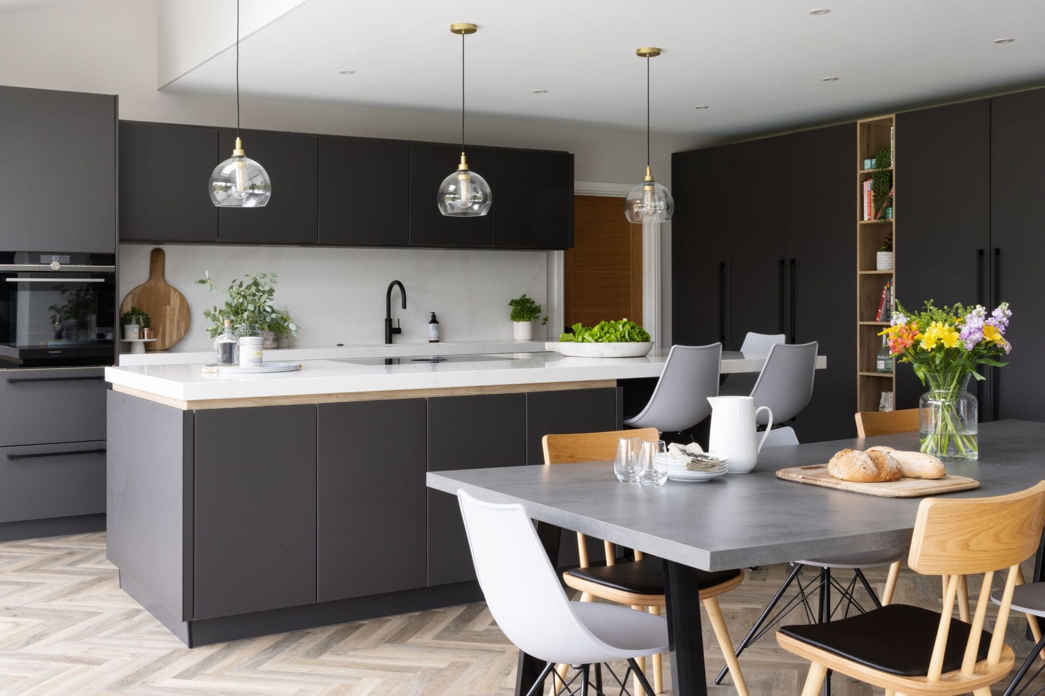 Open Plan Contemporary Family Kitchen - Classic Interiors